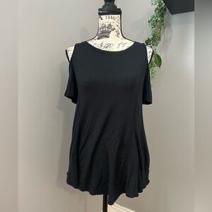 Hollister - Black Cold Shoulder Top